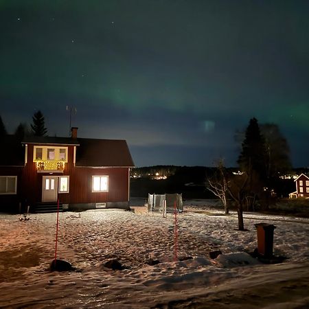 Ett Hus Med 3 Sovrum Med Supersnabba Internet Fiberanslutningen 1000Mb-100Mb I Hoeg, 7 Minuter Fran Hudiksvall Dış mekan fotoğraf
